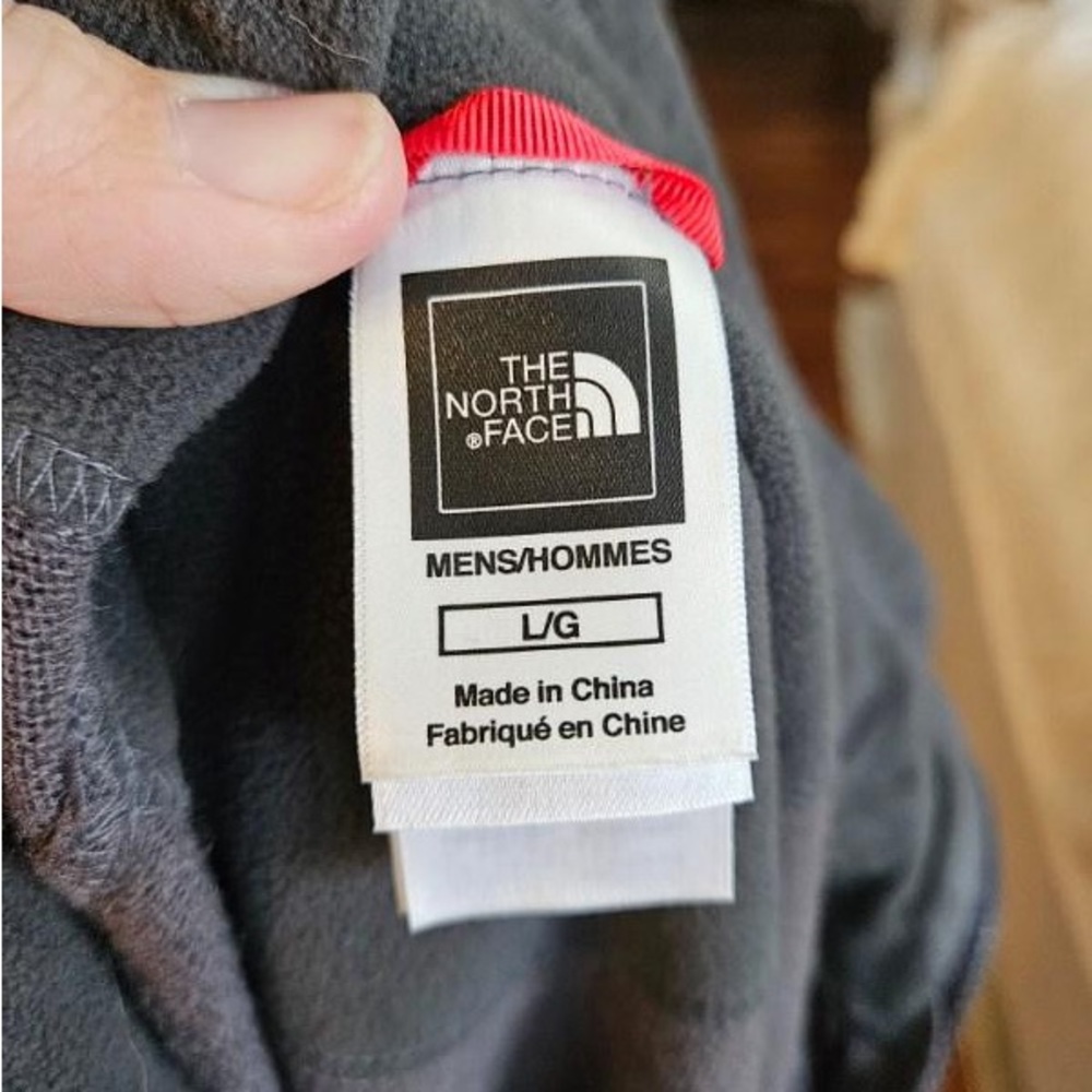 Mens Northface pullover - Picture 2 of 2